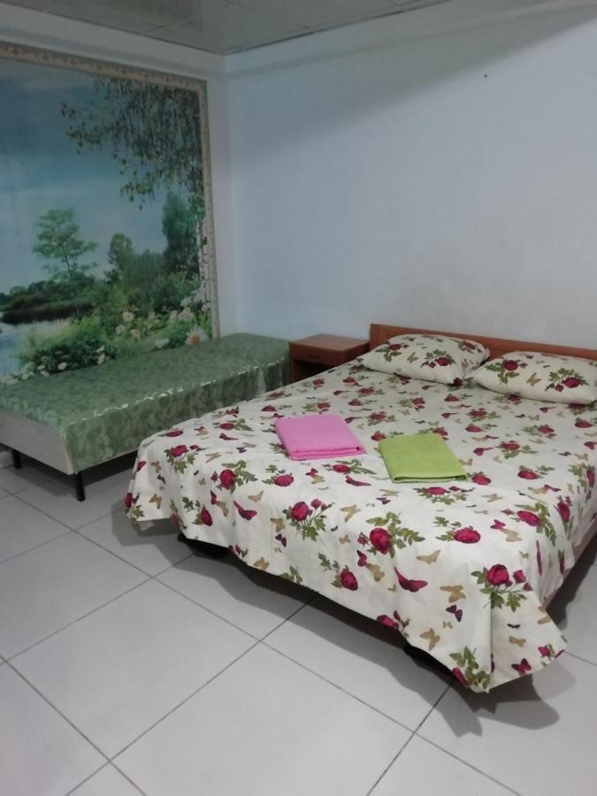 Квартира Посуточно Каменское Appartement Buitenkant foto
